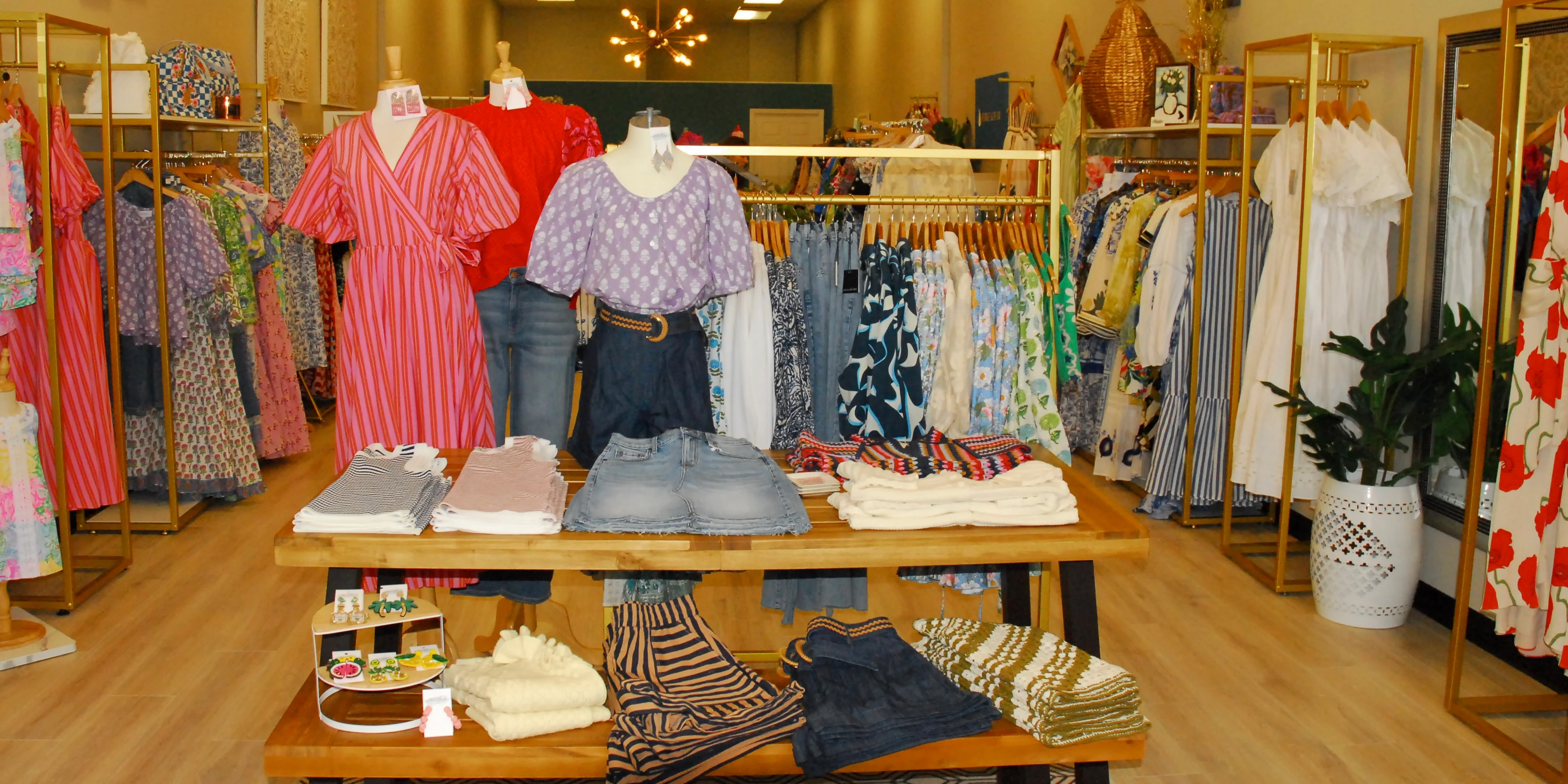 Lotus Mart Women's Clothing Nanganallur Chennai